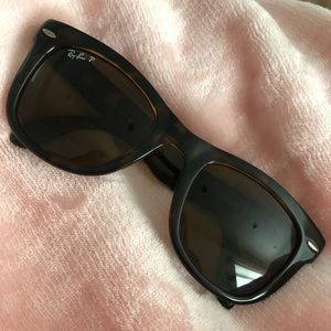 Authentic Ray-Ban Polarized Folding Wayfarer
